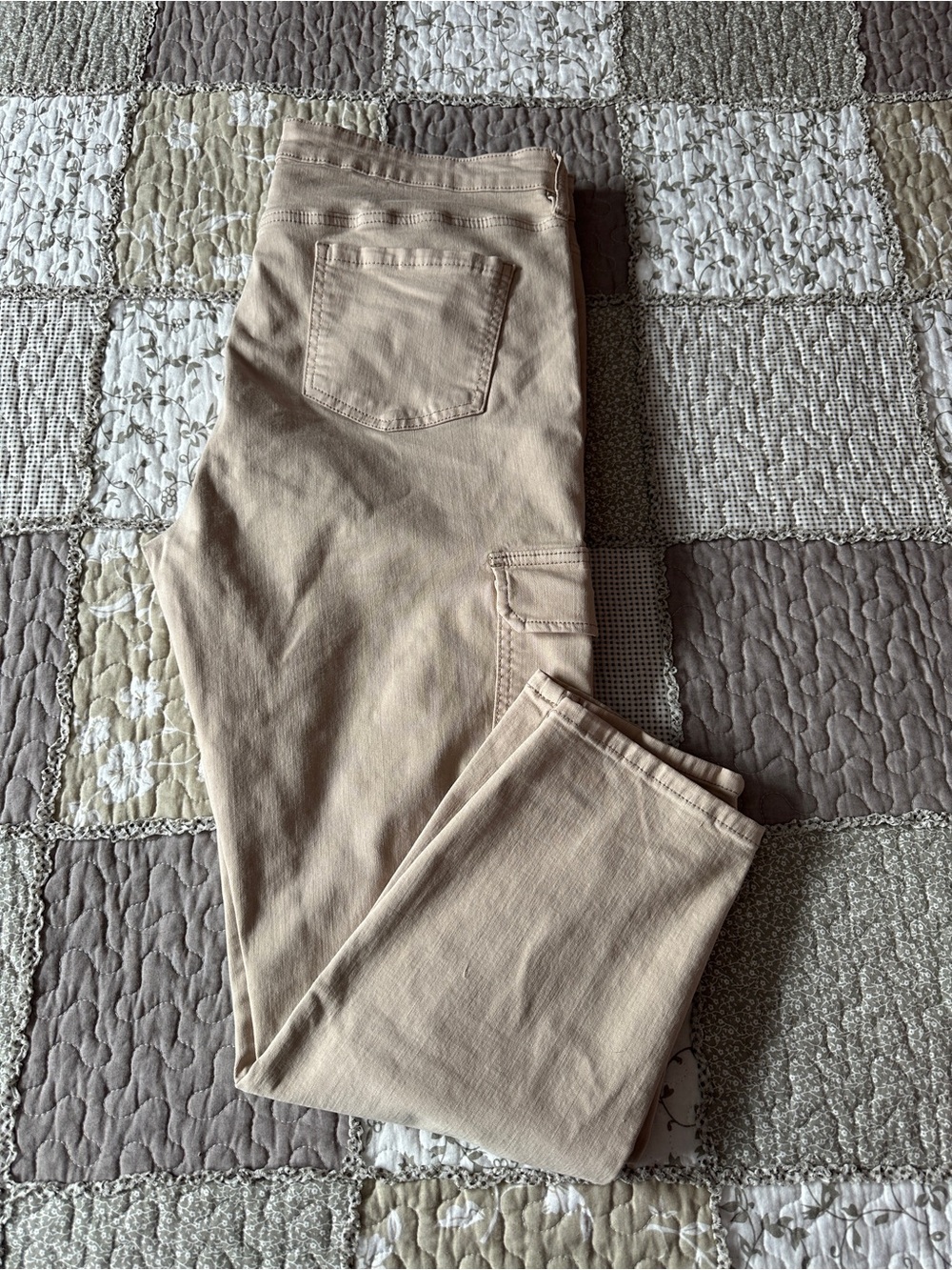 Women’s Buffalo David Bitton Cargo Style Ankle Pants in Light Beige Size 14
